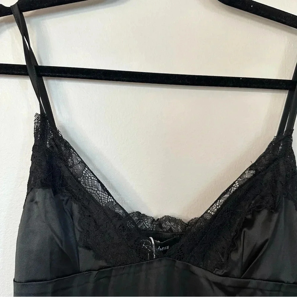 Rosedress Women's Black V-Neck Lace Satin Slip Dress with Straps Size M NWT - Picture 5 of 14
